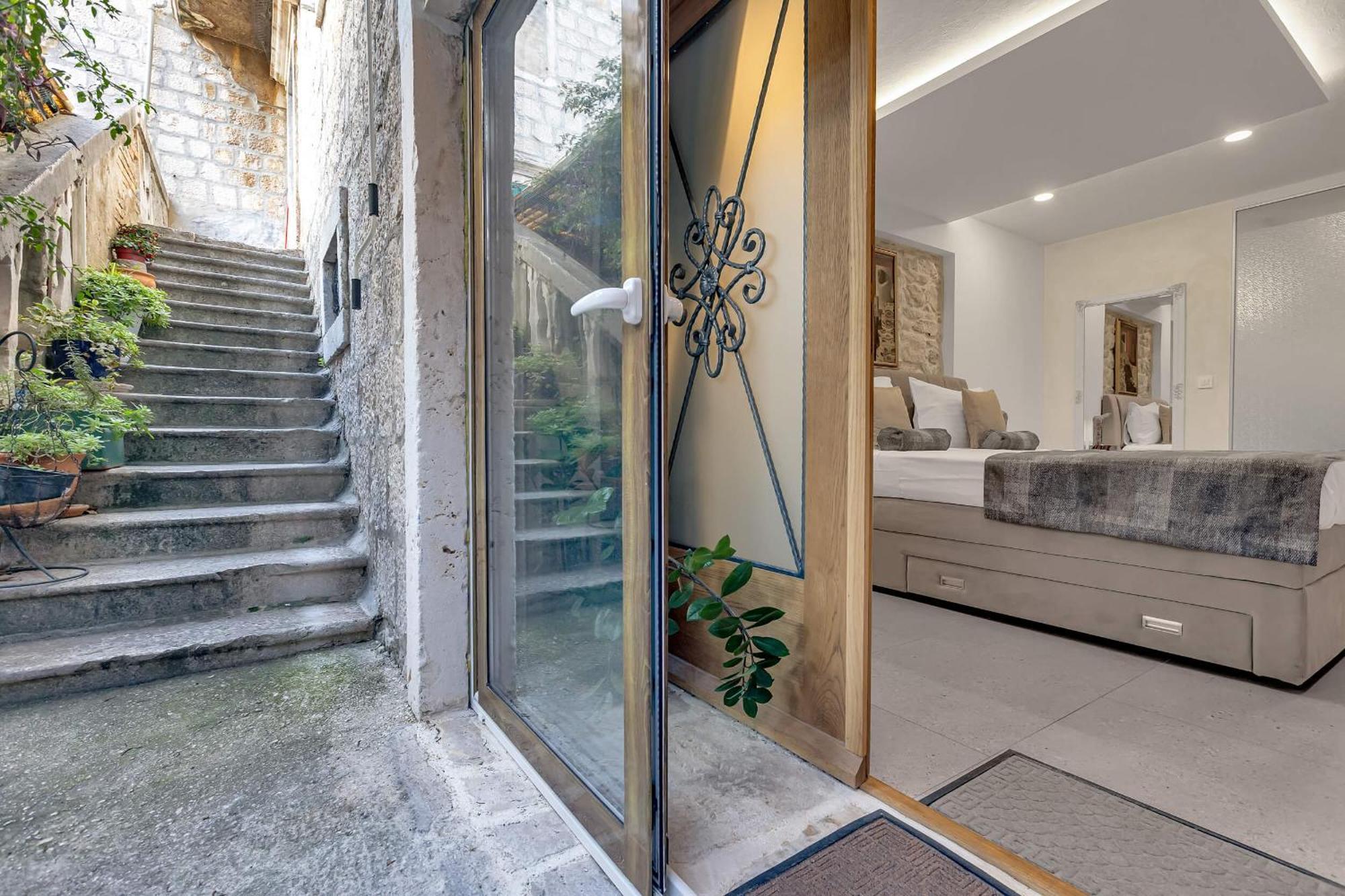 Luxury Palace Bed & Breakfast Makarska